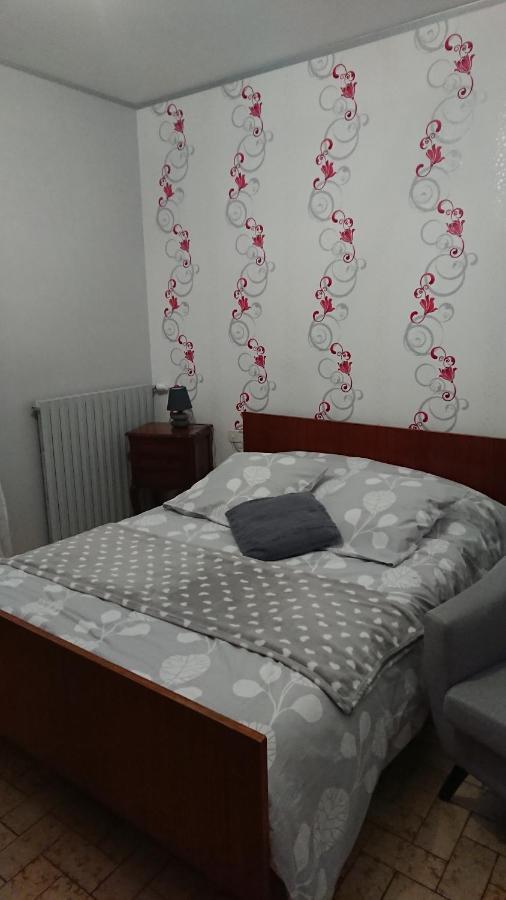 Oldani Apartment Antran ภายนอก รูปภาพ